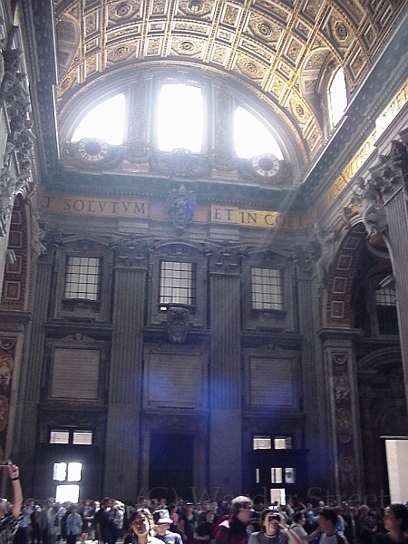 St. Peter´s Basilica in Vatican 05.jpg